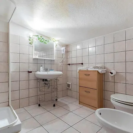 Fantar House Bed & Breakfast 3*