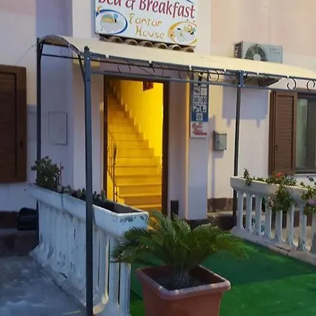 Fantar House