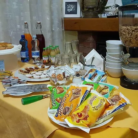 Fantar House Alojamento de Acomodação e Pequeno-almoço Carbonia
